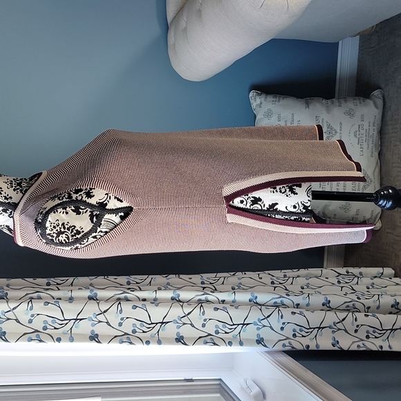 Wilfred long slit tank top in burgundy and cream - Picture 3 of 13